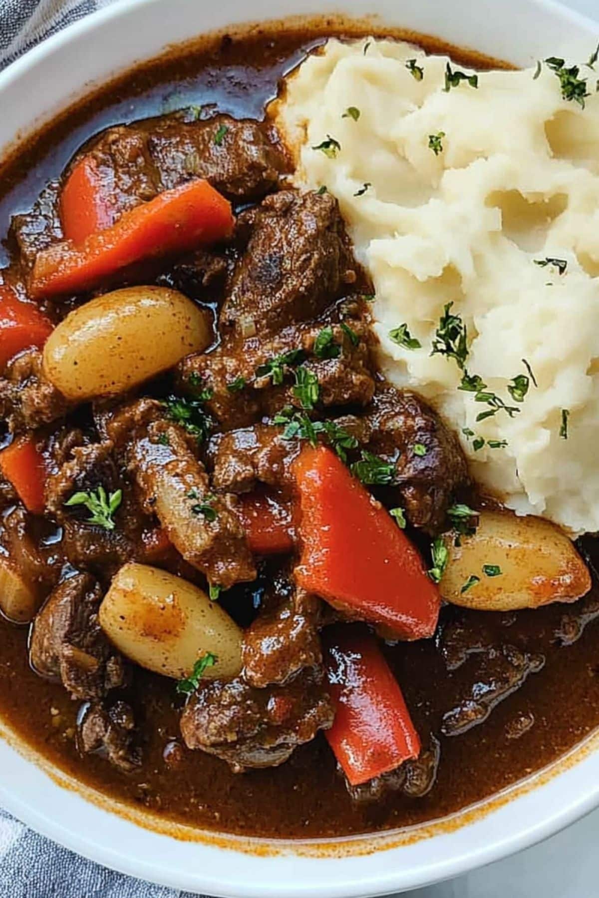 Cozy Instant Pot Beef Goulash – A One-Pot Comfort Meal