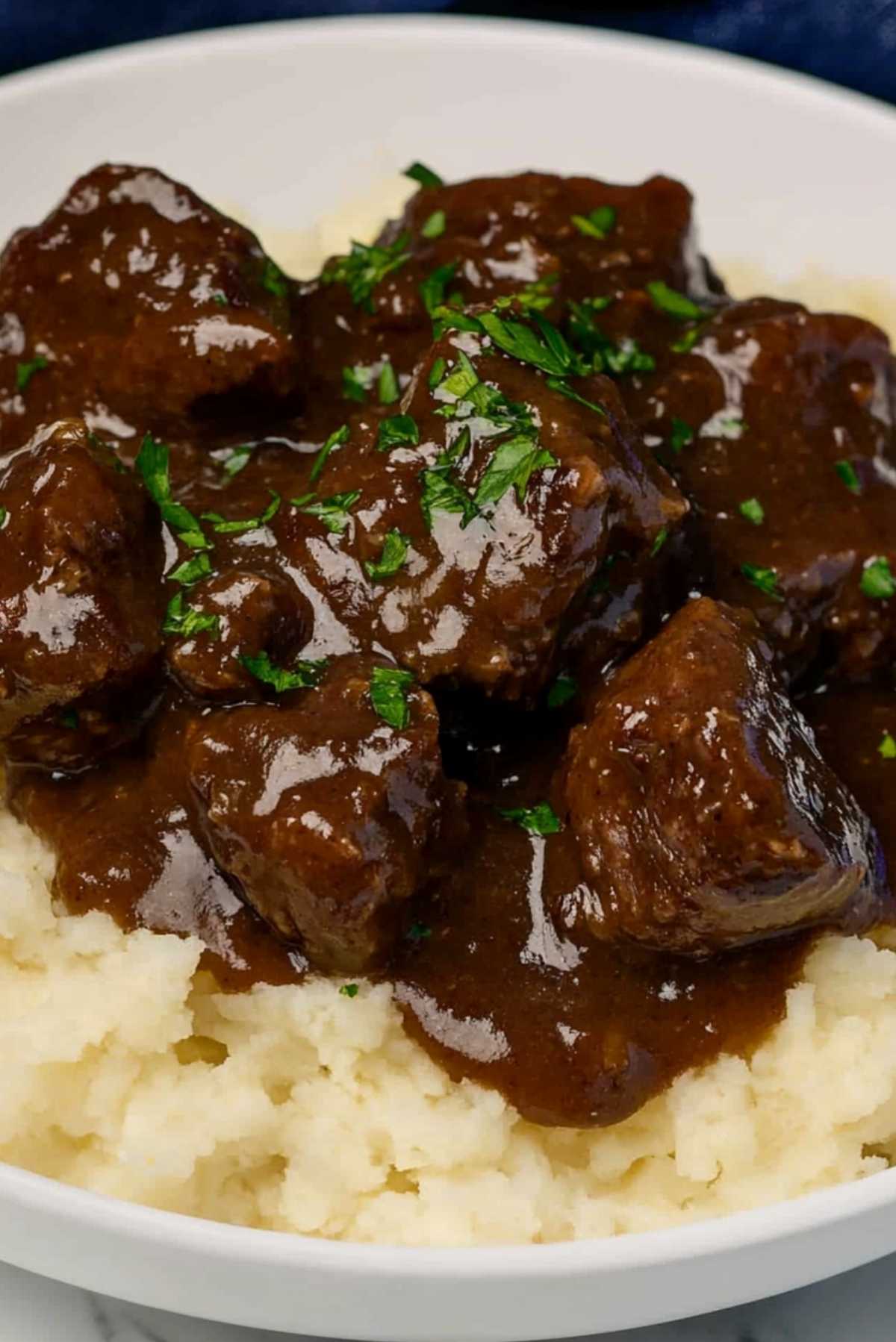 Double French Onion Beef Tips and Gravy: A Hearty Comfort Meal You’ll Crave