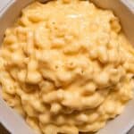 Creamy Slow Cooker Macaroni and Cheese